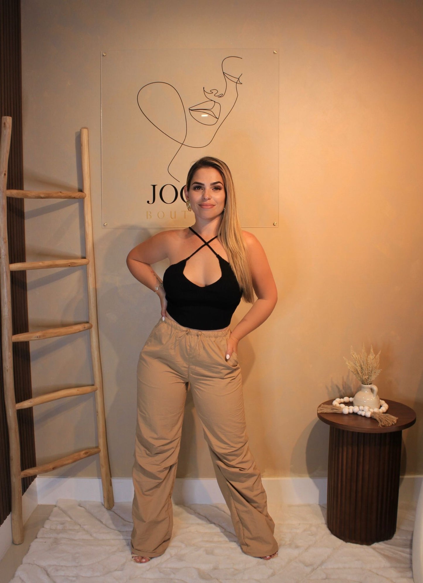 SHE'S CUTE TOP