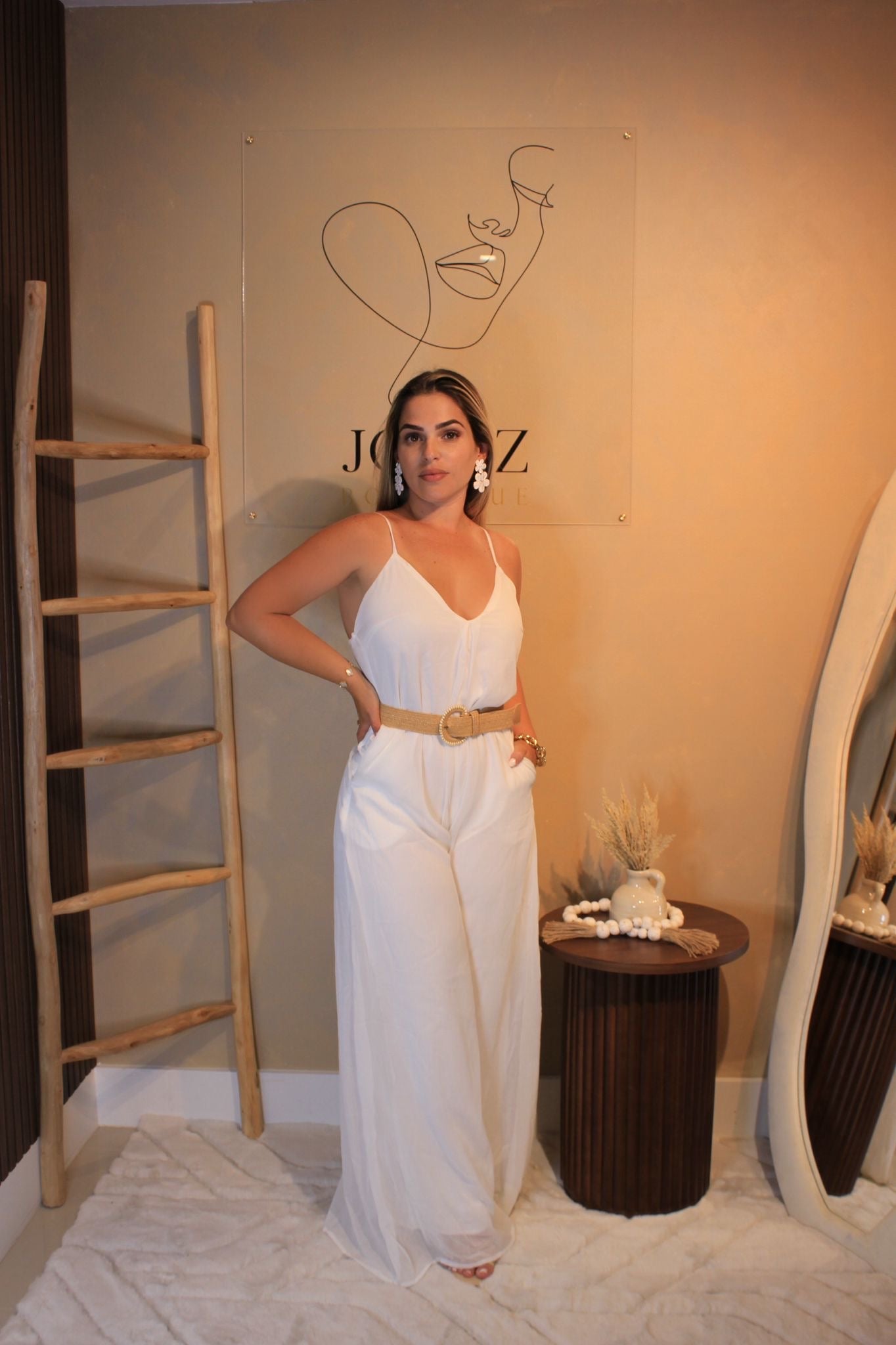 WHITE GLAMOUR JUMPSUIT