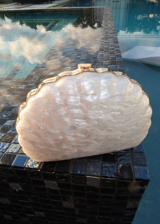 Pearl Shell Clutch